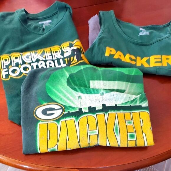 Lot of 2 Green Bay Packers Shirts - Picture 1 of 10